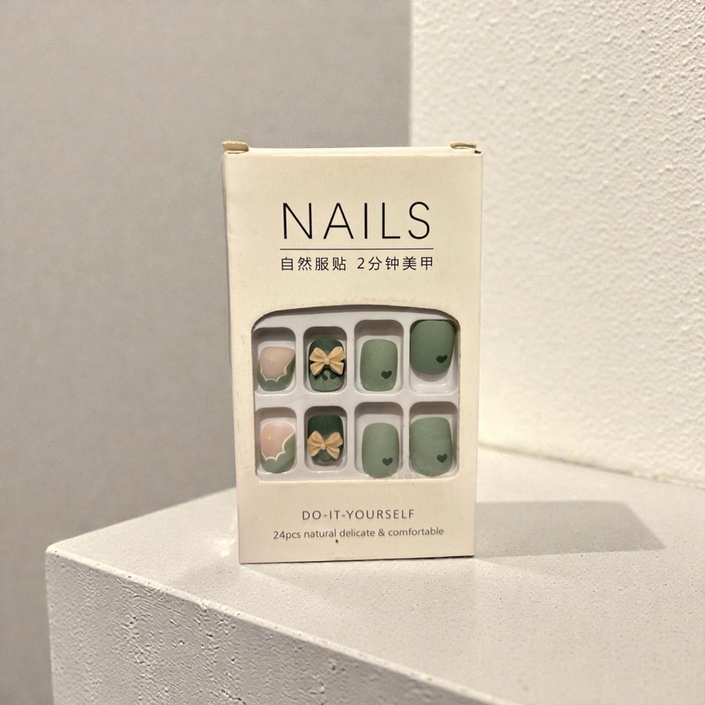 5️⃣Press On Nails | Green Bow Design Or 5/25